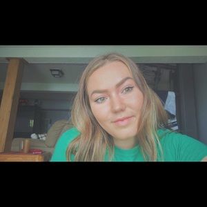 Meet your Posher, Hailee